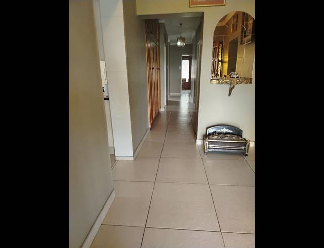 3 BEDROOM HOUSE FOR SALE IN LENNOXTON